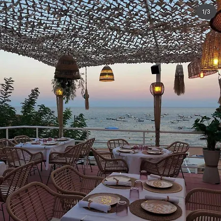 Salions Private Cove Apartament *